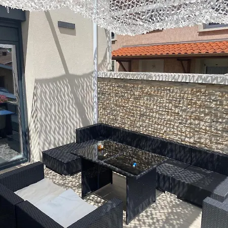 Vila Maison Lyon 8 Jardin Parking Independant Sur Demande *
